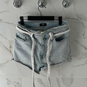 7 FOR ALL MANKIND | LIGHT WASH BELTED DENIM SHORTS‎